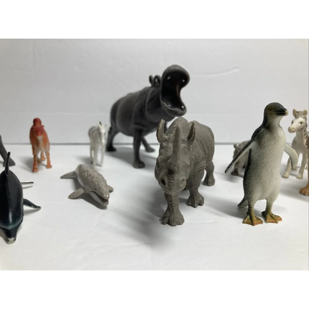 Lot of 14 Hard Plastic Wild/Zoo Animal Toys Collectibles